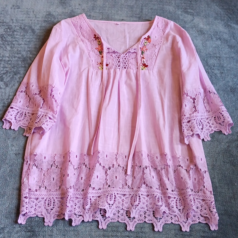 Pink Embroidered Floral & Lace Boho Top, Multicolor Flowers, Flowy, Size Small